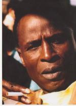 Малик Боуэнс: 896x1248 / 145 Кб