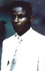 Малик Боуэнс: 445x700 / 32 Кб