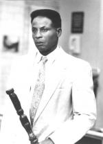 Малик Боуэнс: 450x623 / 32 Кб