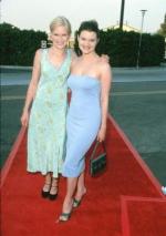 Николь Том: 283x400 / 22 Кб