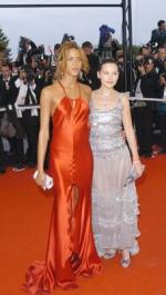 Виржини Ледуайен: 227x400 / 25 Кб