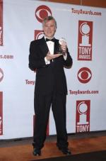 Джон Патрик Шэнли: 265x400 / 22 Кб