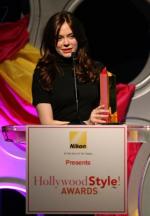 Роуз МакГоун: 279x400 / 21 Кб