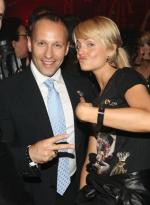 Мена Сувари: 294x400 / 26 Кб