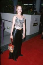 Мена Сувари: 269x400 / 18 Кб