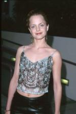 Мена Сувари: 268x400 / 18 Кб