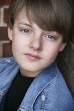 Everett Hibner: 1371x2048 / 435 РљР±