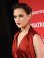 Эван Рэйчел Вуд: 301x400 / 18 Кб