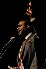 Кевин Дэниелс: 404x604 / 32 Кб