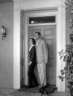 Мел Феррер: 345x450 / 37 Кб