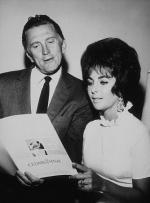 Кирк Дуглас: 334x450 / 26 Кб