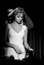 Грэйс Келли: 298x441 / 24 Кб