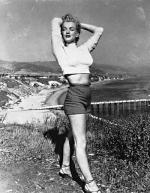 Мэрилин Монро: 350x450 / 49 Кб