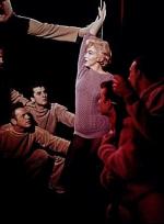 Мэрилин Монро: 331x450 / 22 Кб