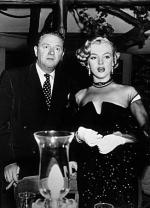 Мэрилин Монро: 326x450 / 34 Кб