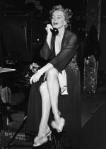 Мэрилин Монро: 320x450 / 25 Кб