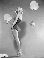 Мэрилин Монро: 340x450 / 22 Кб