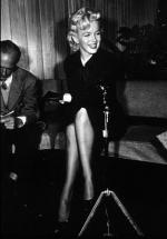 Мэрилин Монро: 314x450 / 25 Кб