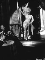 Мэрилин Монро: 333x450 / 31 Кб