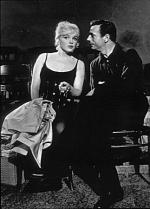 Мэрилин Монро: 323x450 / 36 Кб