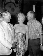 Мэрилин Монро: 348x450 / 43 Кб