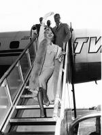 Мэрилин Монро: 343x450 / 38 Кб