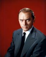 Юл Бриннер: 346x432 / 16 Кб