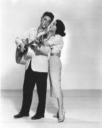 Элвис Пресли: 320x400 / 19 Кб