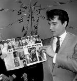 Элвис Пресли: 425x450 / 54 Кб