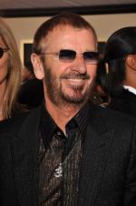 Ринго Старр: 266x400 / 23 Кб