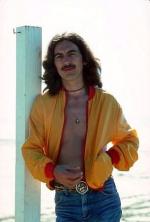 Джордж Харрисон: 305x450 / 23 Кб