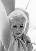 Ким Новак: 301x420 / 19 Кб