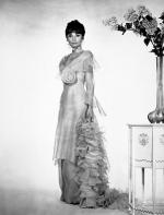 Одри Хепберн: 343x450 / 28 Кб