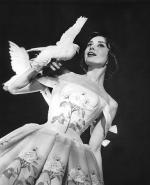 Одри Хепберн: 365x450 / 32 Кб