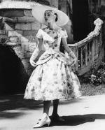 Одри Хепберн: 364x450 / 48 Кб