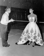 Одри Хепберн: 356x450 / 38 Кб