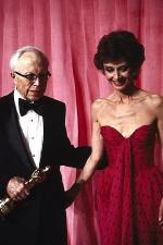 Одри Хепберн: 300x450 / 28 Кб