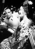 Марлон Брандо: 327x450 / 41 Кб