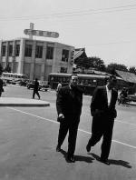 Марлон Брандо: 342x450 / 36 Кб