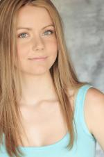 Katie Sagona: 1360x2048 / 361 Кб