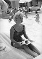 Дорис Дэй: 291x400 / 27 Кб