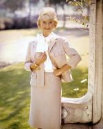 Дорис Дэй: 335x420 / 30 Кб