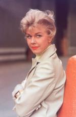 Дорис Дэй: 294x450 / 20 Кб