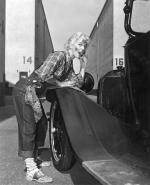 Дорис Дэй: 366x450 / 36 Кб