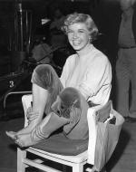 Дорис Дэй: 356x450 / 33 Кб