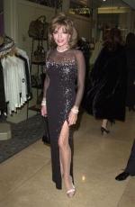 Джоан Коллинз: 262x400 / 22 Кб