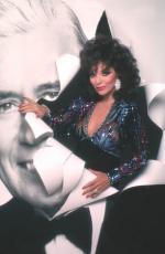 Джоан Коллинз: 294x450 / 23 Кб