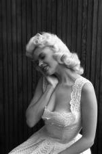 Джейн Мэнсфилд: 334x500 / 32 Кб