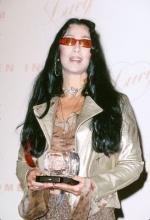 Шер: 273x400 / 25 Кб