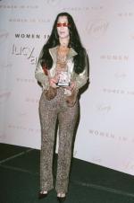 Шер: 266x400 / 20 Кб